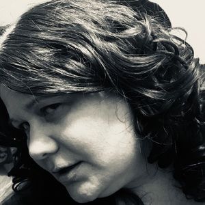 Meet your Posher, Kara